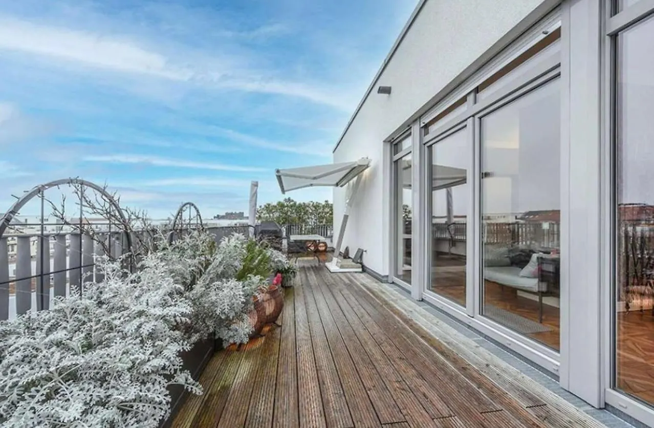 Luxurious Penthouse -Breathtaking Rooftop Terrace Dusseldorf Germany