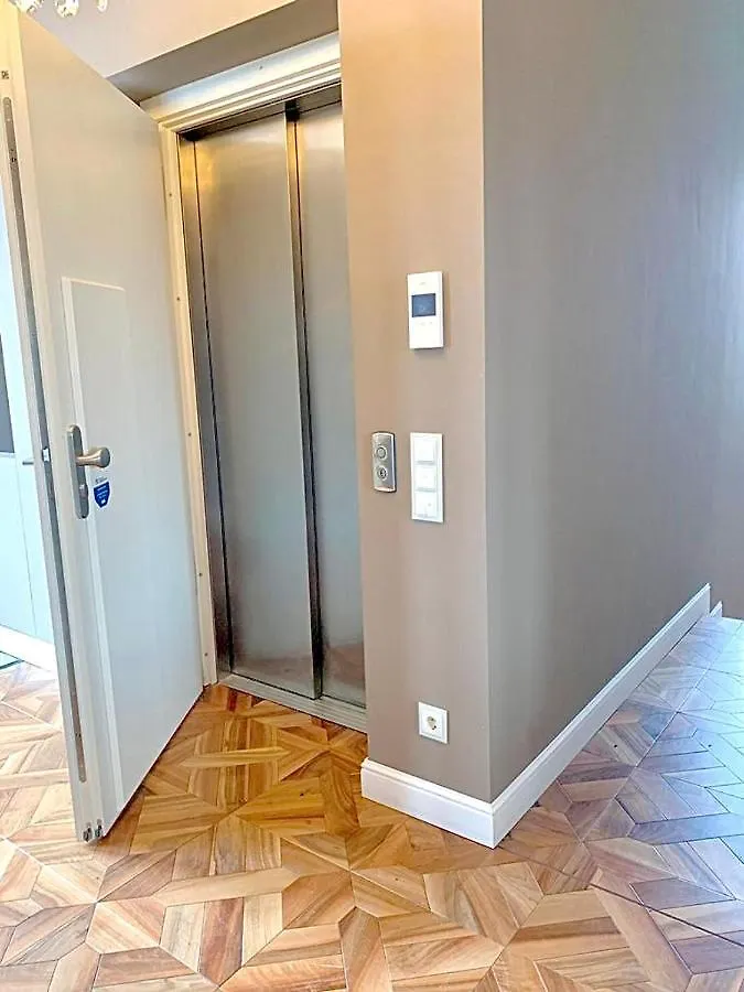 Apartment Luxurious Penthouse -Breathtaking Rooftop Terrace Dusseldorf